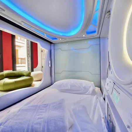 Capsule hotel Atypicap Capsule *