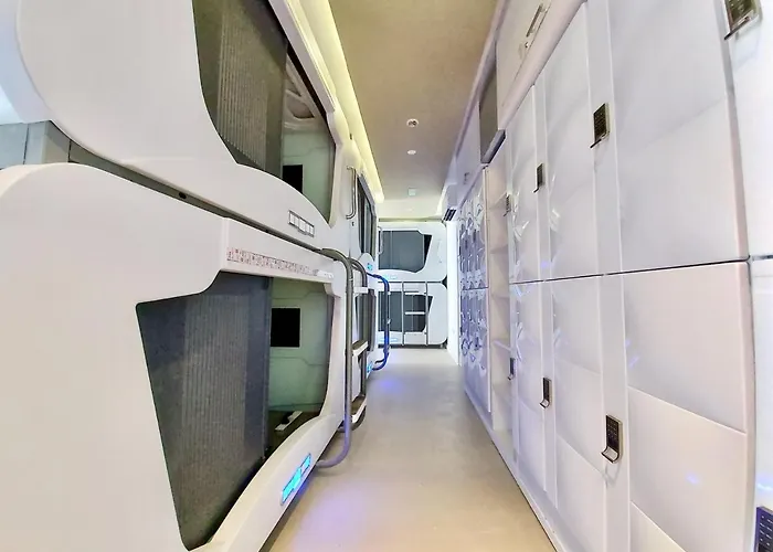 Atypicap Capsule Hotel kapsułowy Puerto de la Cruz (Tenerife)
