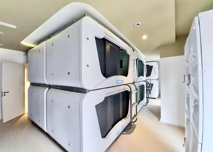 Capsule hotel Atypicap Capsule 2*