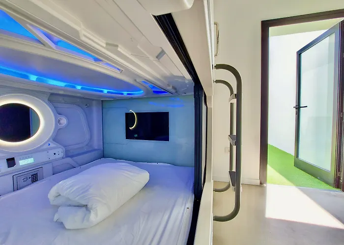 Hotel kapsułowy Atypicap Capsule