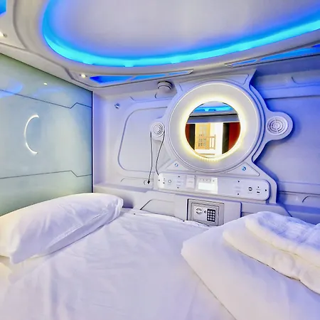 Atypicap Capsule Hotel a capsule Puerto de la Cruz (Tenerife)